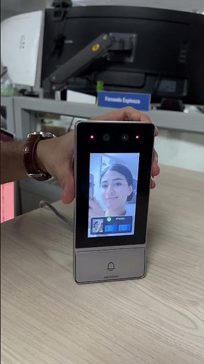 Alta de usuario en videoportero IP con reconocimiento facial, Modelo: DS-KV9503-WBE1