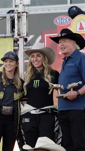 Sometimes you read about history—and sometimes you watch it happen in real time. Brittany Force in her final Fall Nationals performance shattered the track speed record at 340.57 MPH on the same night her father John Force was inducted as a Legend of the Historic Texas Motorplex. Her closing performance at the Motorplex wasn’t just fast— it was historic. That’s not coincidence. That’s destiny on concrete. #TexasMotorplex #StampedeOfSpeed #NHRA #ForceFamily #BrittanyForce #CementedInHistory | Tex