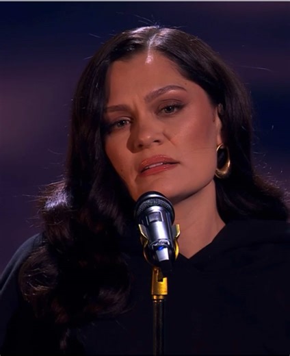 Jessie J's Tribute Performance on Royal Variety Show