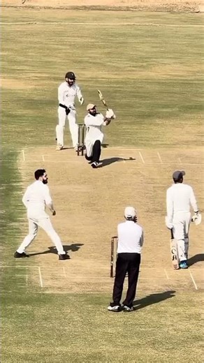 Zubair Shahid down on one knee #cricket #psl #ipl #cpl #lpl #lms #bbl #icc #ecb #pcb #acc #viral