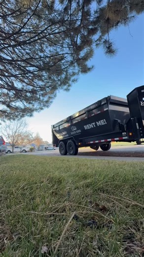 ☀️ Early morning drop-off in Boise. Because your project shouldn’t have to wait. Whether you’re starting a home renovation, construction job, or a garage cleanout, Boise Bins delivers dumpsters right when you need them. Fast drop-offs, flexible rental periods, and stress-free cleanup from start to finish. 📍 Proudly serving the Treasure Valley 🗑️ 16-yard dumpster rentals ⏱️ 24, 48, & 72-hour options Book your Boise dumpster rental today at BoiseBins.com | Boise Bins