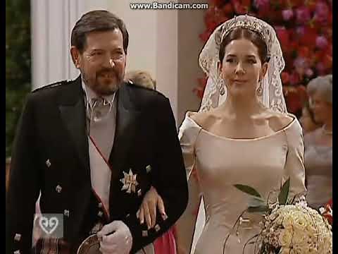 Frederik & Mary's Royal Wedding 2004: Mary Elizabeth Donaldson Arrives