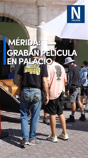 Novedades Yucatán | Filman la película "Pedro Pan" en el corazón de Mérida La puerta del Palacio de Gobierno y la calle 61 se convirtieron este miércoles en... | Instagram