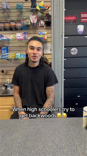 Thought they were green at first😭🤣