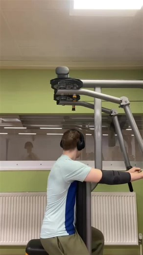 Effective Techniques for Building Rear Delts in the Gym