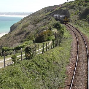 Bigger & better! The new Park & Ride for the scenic journey to St Ives is now open at St Erth station. Lelant Saltings P&R is now closed. Plan your trip: http://bit.ly/st-erth | Devon & Cornwall's Great Scenic Railways