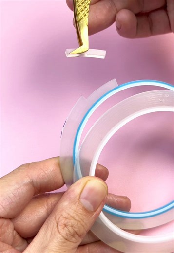 How to Use Lash Fanning Strips Effectively