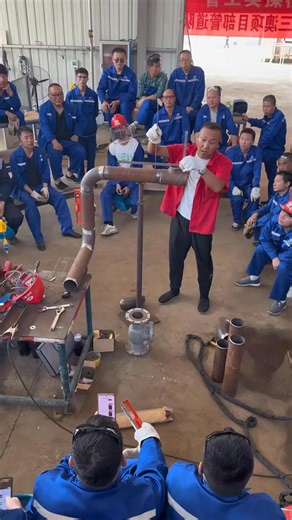 BeiFu Flanged Elbow fittings on Instagram: "[China/BeifuPipelineGroup]Beifu Brand🔰🔰💯💯 We are a professional supplier from Cangzhou, Hebei, China, focusing on the original manufacturing factory of carbon steel, stainless steel and alloy steel flanges, elbows, tees, blind plates, heads and reducing pipe fittings, with 30 years of production experience. Welcome to the factory for inspection. Major: Providing reliable pipeline connection solutions for petrochemical in