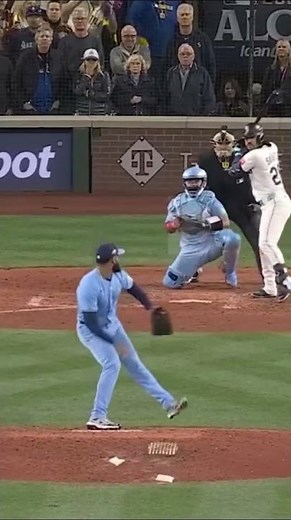 Seattle Mariners 2025 ALCS Eugenio Suárez Grand Slam