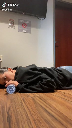 La Rosalia (@rosalia)’s video of la combi versace