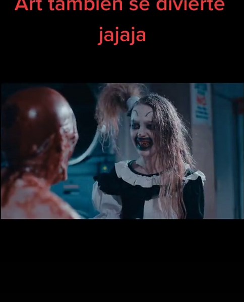 Escena peli Terrifier 2...tiempo de jugar también 😅 #terrifier2 #arttheclown #fakesituation #fyp #parati #halloween