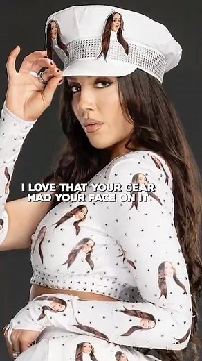 Chelsea Green Wore Gear With Her Own Face On It 😂