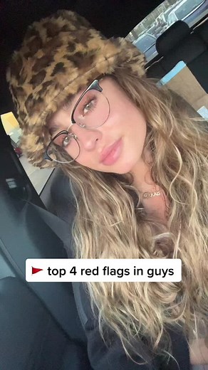 Sommer Ray (@sommerray)’s videos with original sound - Amanda Munro