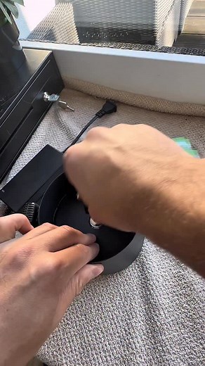 Counting & crinkling euro notes — just for the sound and the visuals 👂👀 Pure ASMR vibes, no real transactions 🔒 #asmr #fyp #fürdich #cash #euro #geld #oddlysatisfying #counting | Euro Whispers ASMR