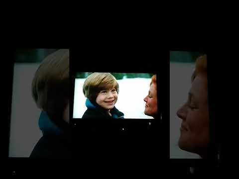 Home alone 3 the police arrest the burglars