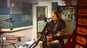 Video | Warren Haynes Performs Wish You Were Here