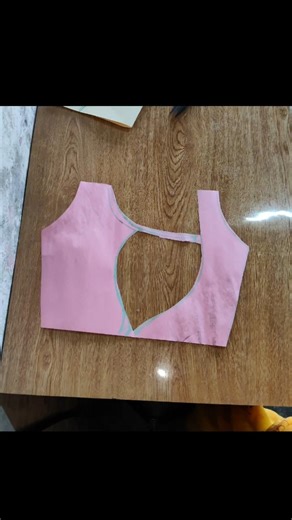 blouse back neck design cutting tutorial ✂️🎀✨💖#trendingshorts #fashionndesigns #blousepattern