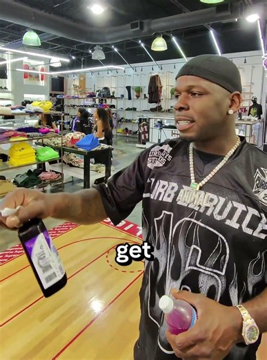#famousanimaltv taste testing SKEE TATSE exotic soda for the first time at #superiorshop 🫗🫟