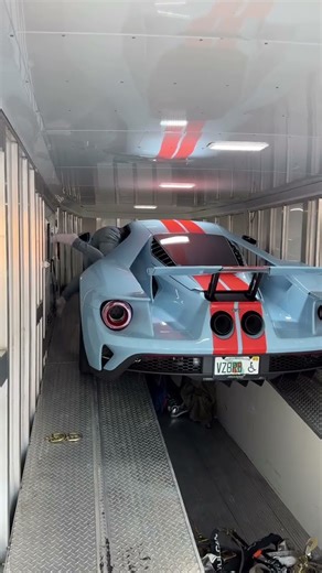 This Car's Crazy Parking Fail!