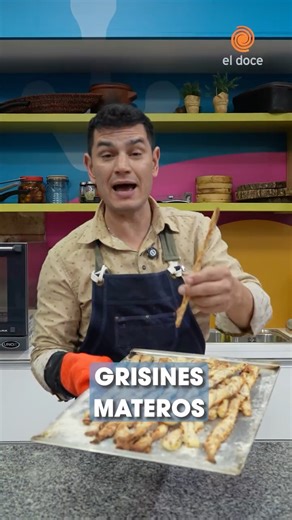 El Doce on Instagram: "🥖 Grisines materos: el acompañamiento perfecto para tu mate en cualquier momento del día ☕️ 😋 Crujientes, sabrosos y con ese toque casero que hace toda la diferencia, estos grisines materos son ideales para disfrutar mientras tomás un buen mate. 🔥 👨‍🍳 Con la receta de @chef.dante , aprenderás a hacerlos de manera fácil y rápida, con pocos ingredientes y mucho sabor. Perfectos para compartir con amigos o simplemente disfrutar solo, ¡no hay nada mejor que un buen grisín