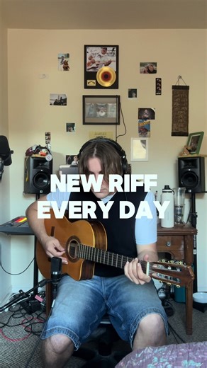 How To Play The Electric Guitar: A Complete Guide