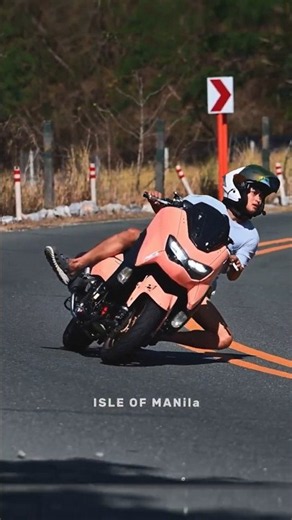 Yamaha NMAX Maximum lean - Isle of MANila