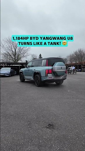 The BYD Yangwang U8 can turn on a dime 😏