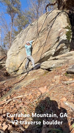 V2 Traverse Currahee Mountain, GA boulder #climbing #bouldering #hiking #rockclimbing