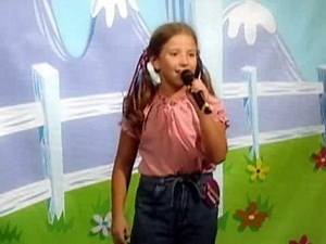 TAYLOR WARE - YAHOO YODEL Commercial