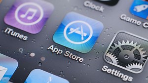 Dell PCs to let Apple users control iPhones from laptop