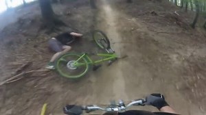 Bmx CRASH - Allmost A Neck Breaker!