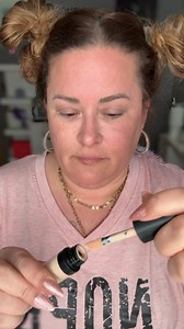 Concealer richtig auftragen, damit er sich nicht in die Fältchen setzt. | Susanne Diebold - Make-up & Motivation