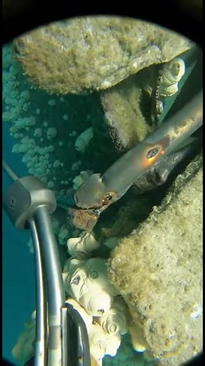 Deep-sea welder POV: 600 feet down, one spark at a time. | POV Universe