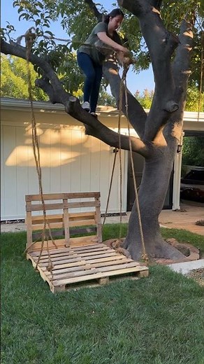 DIY Pallet Tree Swing — Built, Hung & Decorated in One Video! 🪵✨