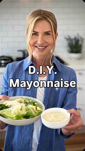 STOP buying mayo. Make this instead. 💚 My D.I.Y. MAYONNAISE is clean, creamy, high-protein and honestly…better than anything in a jar. I’ve given you two game-changing versions: 🥚 Whole boiled egg mayo – no raw eggs, less oil, silky luxurious 🌱 Silken tofu mayo – vegan, high-protein, fresh Kewpie-style goodness Both take minutes in a blender and will upgrade every sandwich, salad and bowl you make this week. EGG MAYO 3 hard-boiled eggs 80 ml water 2 tsp vinegar (white wine or rice) 2 tbsp ext