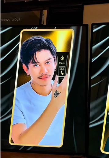 Display your Poster with 99% real color and stunning 🤡