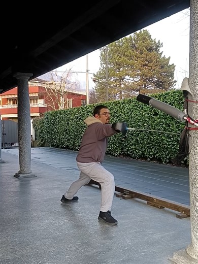 Sabre Sparring Against a Left-Handed Dummy