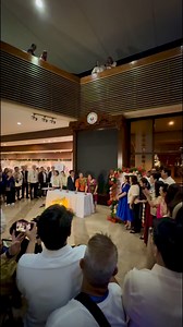 Christmas Tree Lighting at the House of Representatives. A beautiful reminder that even in the middle of our busy schedules, there is always room for hope, gratitude, and unity. Tonight, we gathered not just to witness the lights but also to celebrate the spirit of Christmas, a season of giving, compassion, and coming together as one community. Nindot tan-awon ang kahayag nga nagrepresenta sa atong paglaum ug pagpadayon, especially after sa mga challenges nga gina atubang. Grateful to stand amon