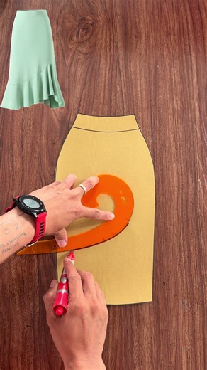 The Hidden Secrets of the Pencil Skirt