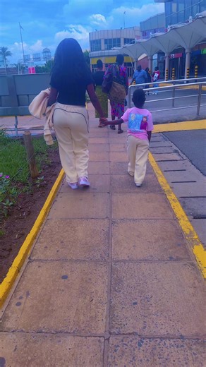 @Serena closet thank you for dressing us🥰