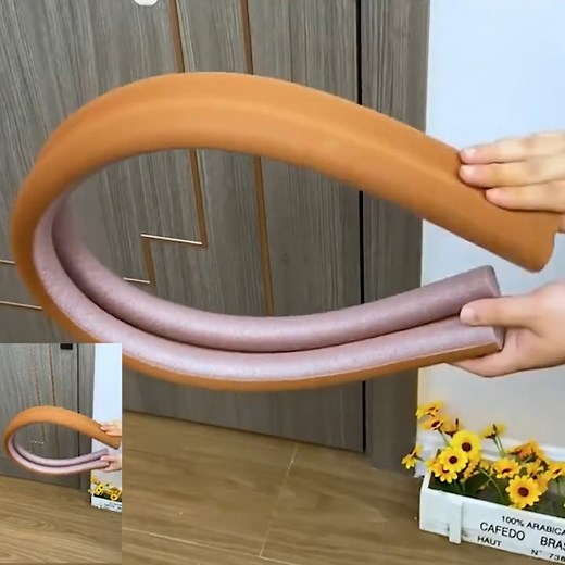 🌟 SAY GOODBYE TO DRAFTS & NOISE! 🌟 Hey homeowners! 👋 Tired of that chilly breeze under your door? ❄️ Annoyed by noise creeping through the gap? 😠 Meet your simplest home fix EVER - the Door Bottom Sealing Strip! 🚪✨ • INSTANTLY blocks drafts & saves on energy bills! 💸 • Reduces noise from other rooms - hello, peace! 🤫 • Super easy install - no tools needed! 🛠️ • Perfect for interior AND exterior doors 🏠 • Helps keep out dust & pests too! 🐜 This is your 5-minute solution! ⏰ "Can't believ