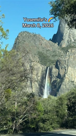 Exploring Yosemite’s Stunning Rainbow View