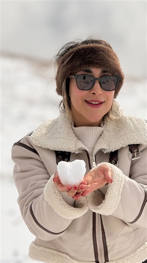 ‎مهندس شقایق شعبانزاده ، فلوریست ، دیزاینر‎ on Instagram‎: "⁨ فقط خودم میدونم اونچه نوریه و چه قدرتیه که در درون منه …❄️🥹🤍 . . . #عشق#انگیزشی#موفقیت#قدرت#کائنات_به_درستی_کارش_رو_انجام_میده⁩"‎