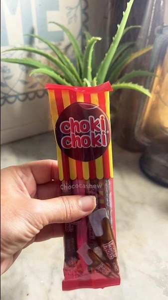 Choki Choki Chocolate Review 🍫 | Viral Taste Test#shorts #chokichoki