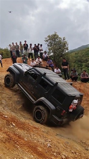 Jeep Wrangler offer an amazing off-road experience in the beautiful mountainous terrain #offroad