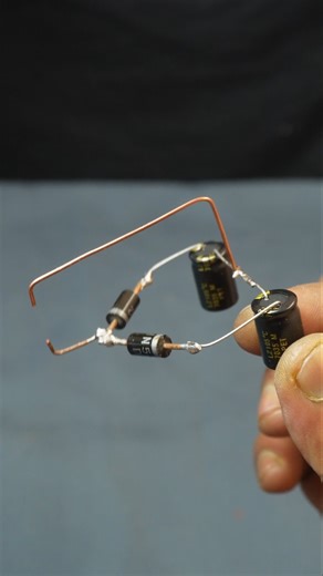 Voltage daubler circuit #electronic #shorts #youtubeshorts