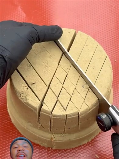 Creative Kinetic Sand Cutting Art