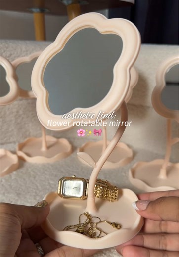 Stylish Rotatable Flower Mirror for Aesthetic Decor