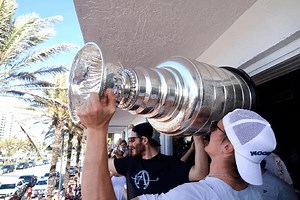 Watch live: Webcams capture Panthers victory party at Elbo Room and Fort Lauderdale Beach