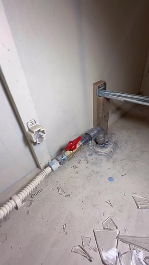 How to Change a Gas Shut-Off Valve for a New Oven
